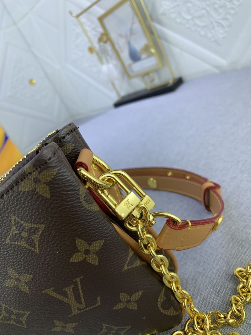 Louis Vuitton Hobo Bags